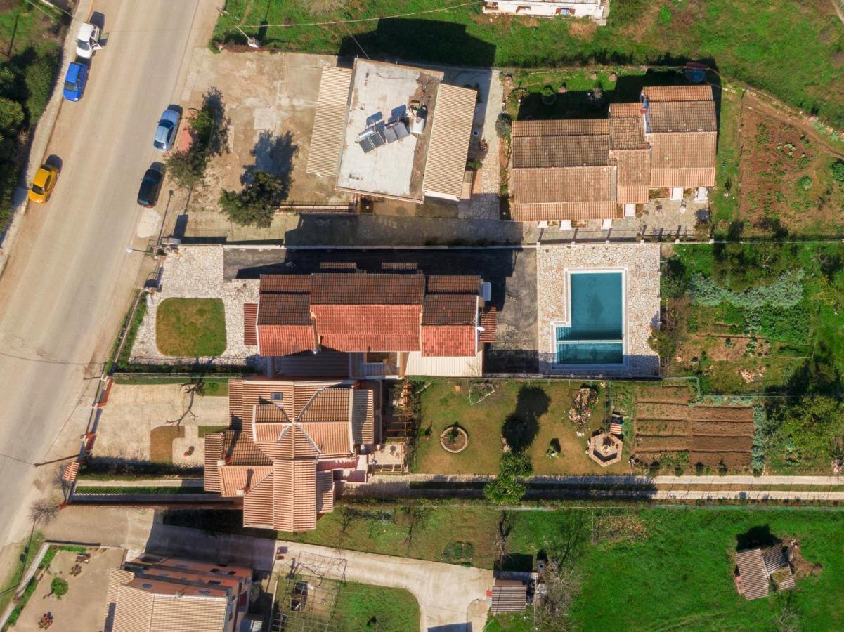 Athineos Apartment'S Дасія Екстер'єр фото